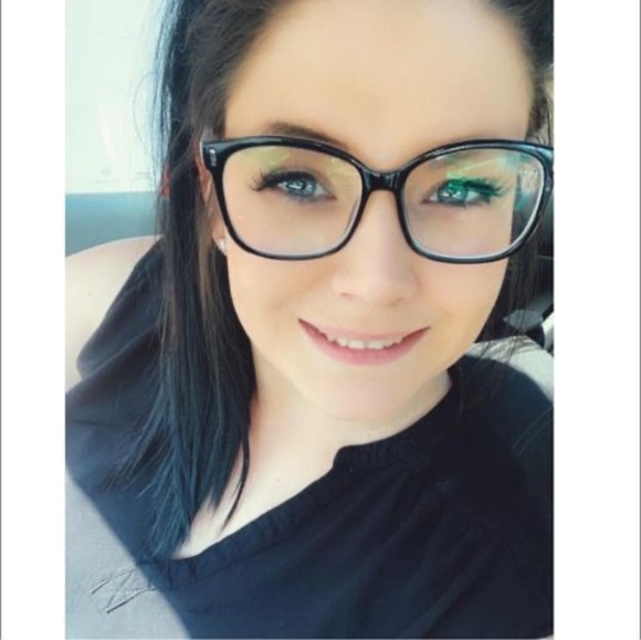 Meet your Posher, Christine - Picture 1 of 1